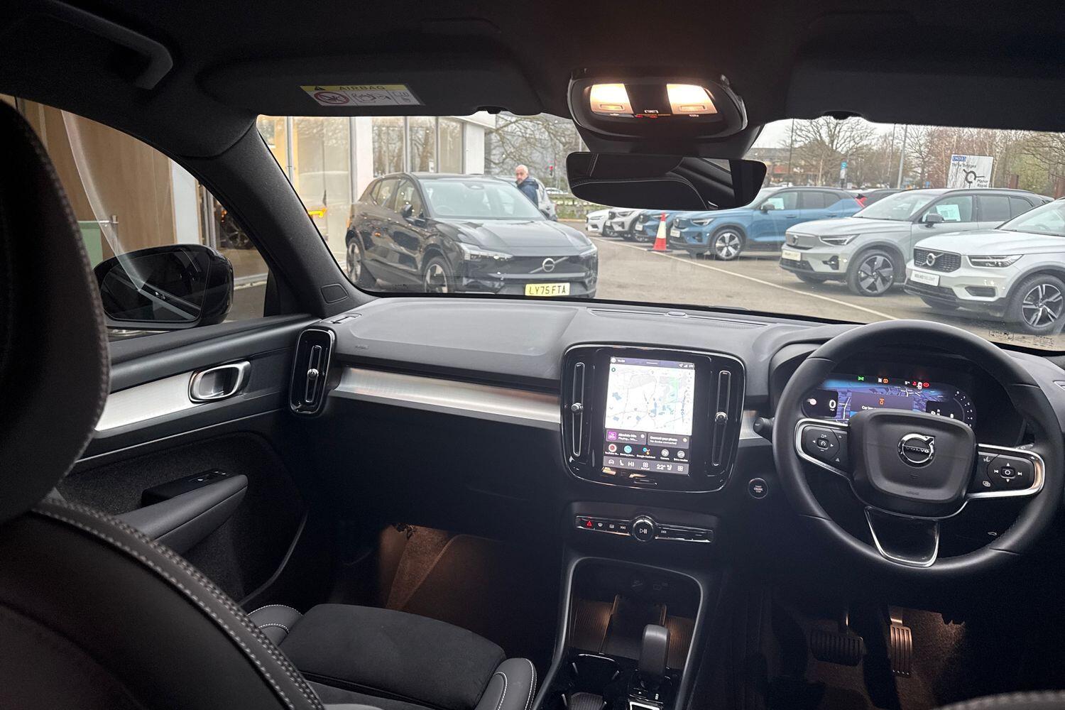 Used Volvo XC40 2025 for sale - 77074704: Photo 32