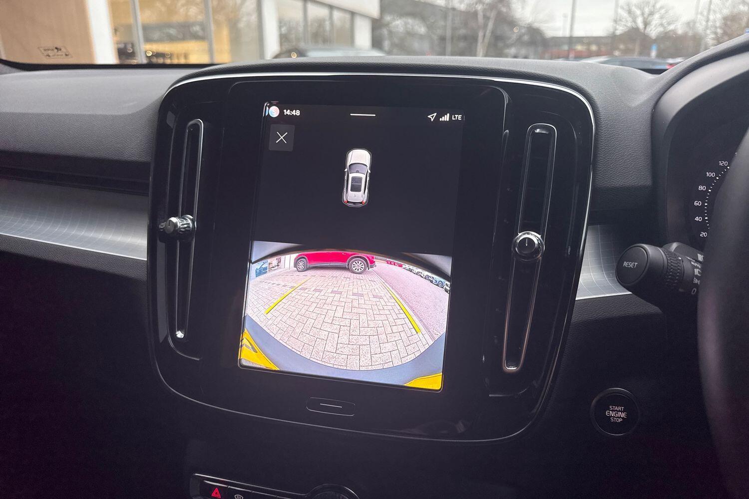 Used Volvo XC40 2025 for sale - 77074704: Photo 4