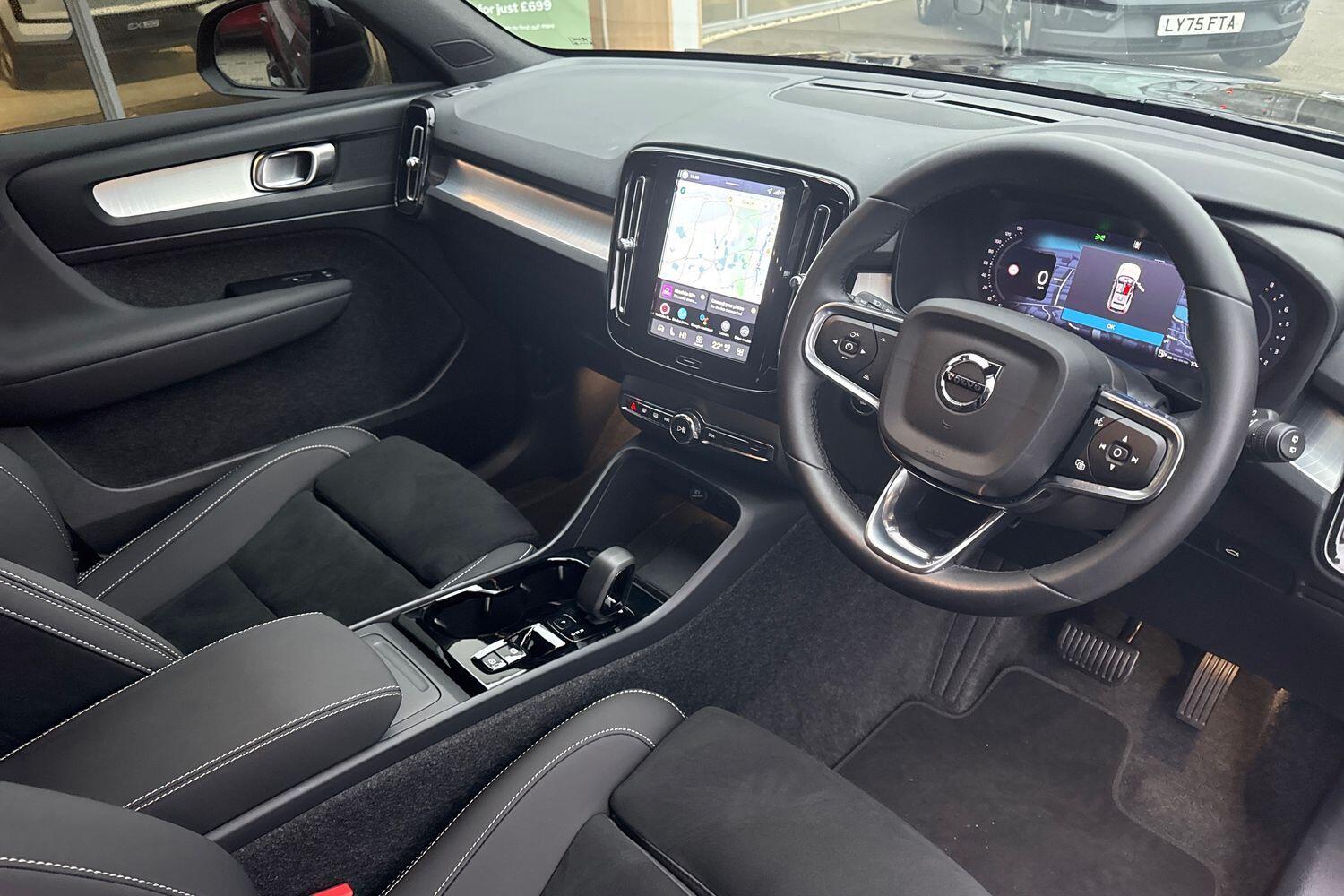 Used Volvo XC40 2025 for sale - 77074704: Photo 6