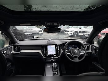 Used Volvo XC60 2024 for sale - 75687575: Photo