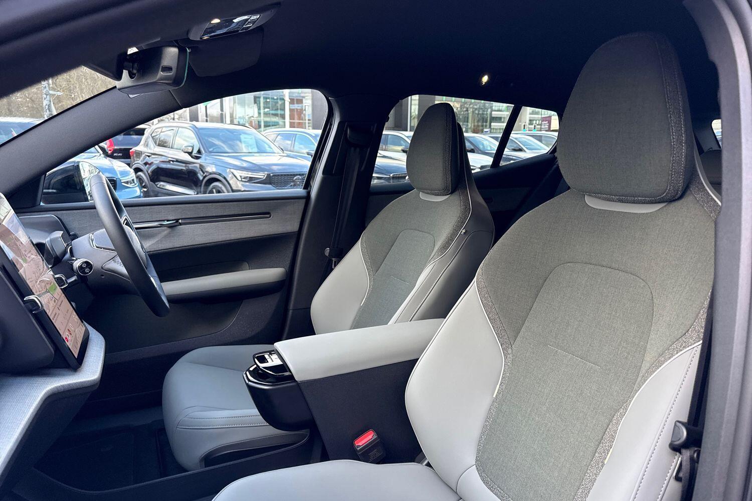 Used Volvo EX30 2025 for sale - 77358889: Photo 28