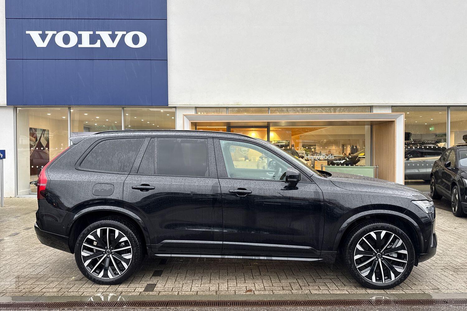 Used Volvo XC90 2025 for sale - 77345572: Photo 2