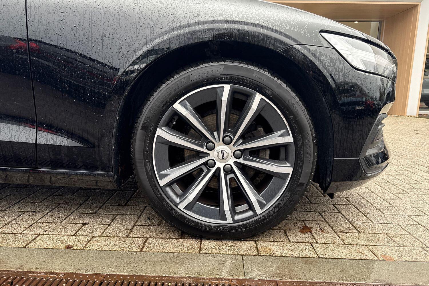 Used Volvo V60 2021 for sale - 76886353: Photo 10