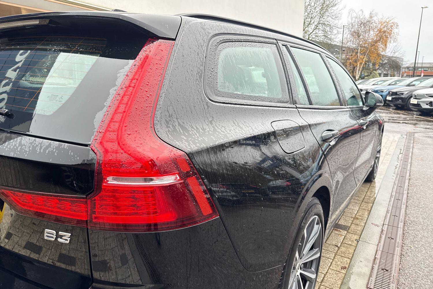 Used Volvo V60 2021 for sale - 76886353: Photo 11