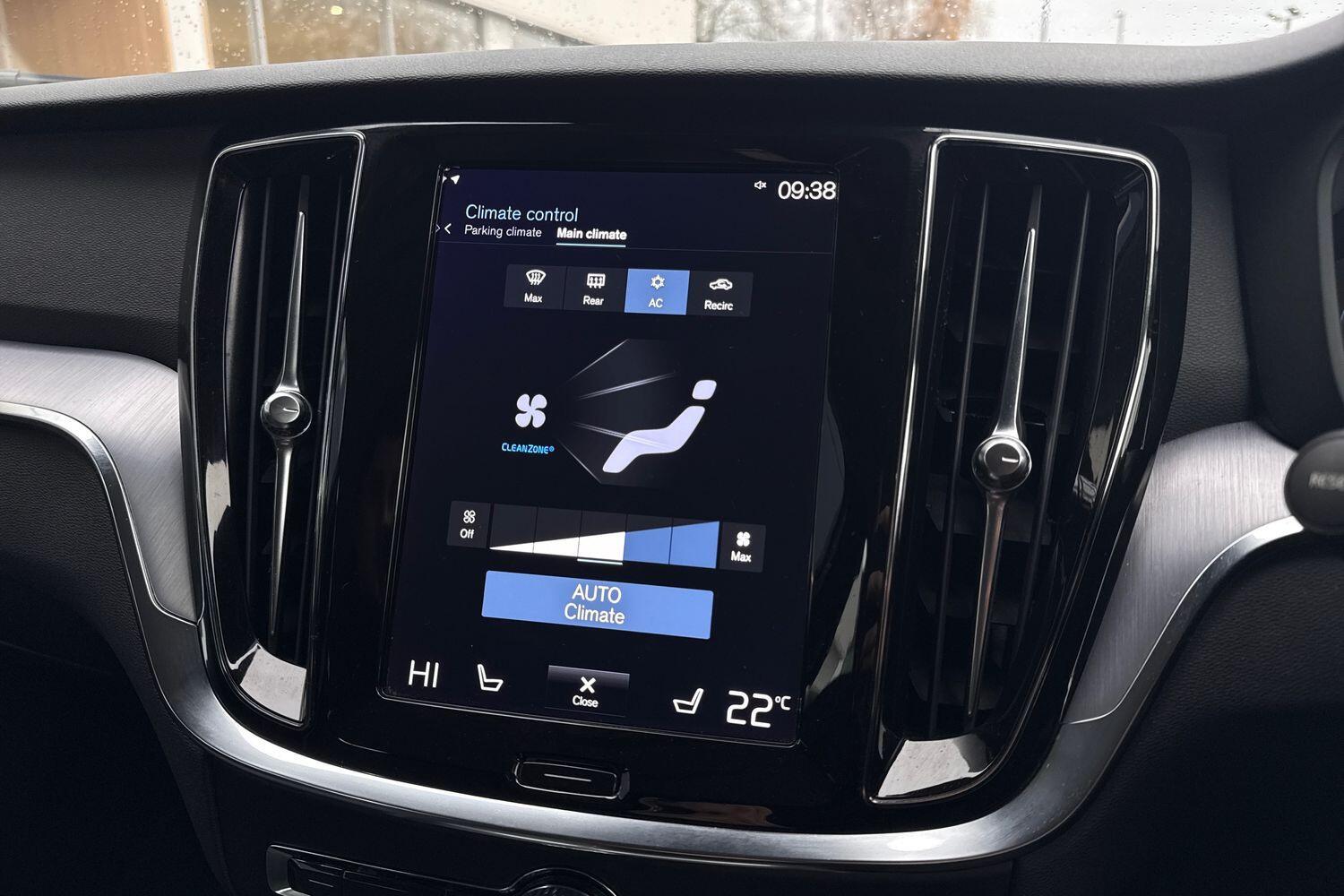 Used Volvo V60 2021 for sale - 76886353: Photo 38