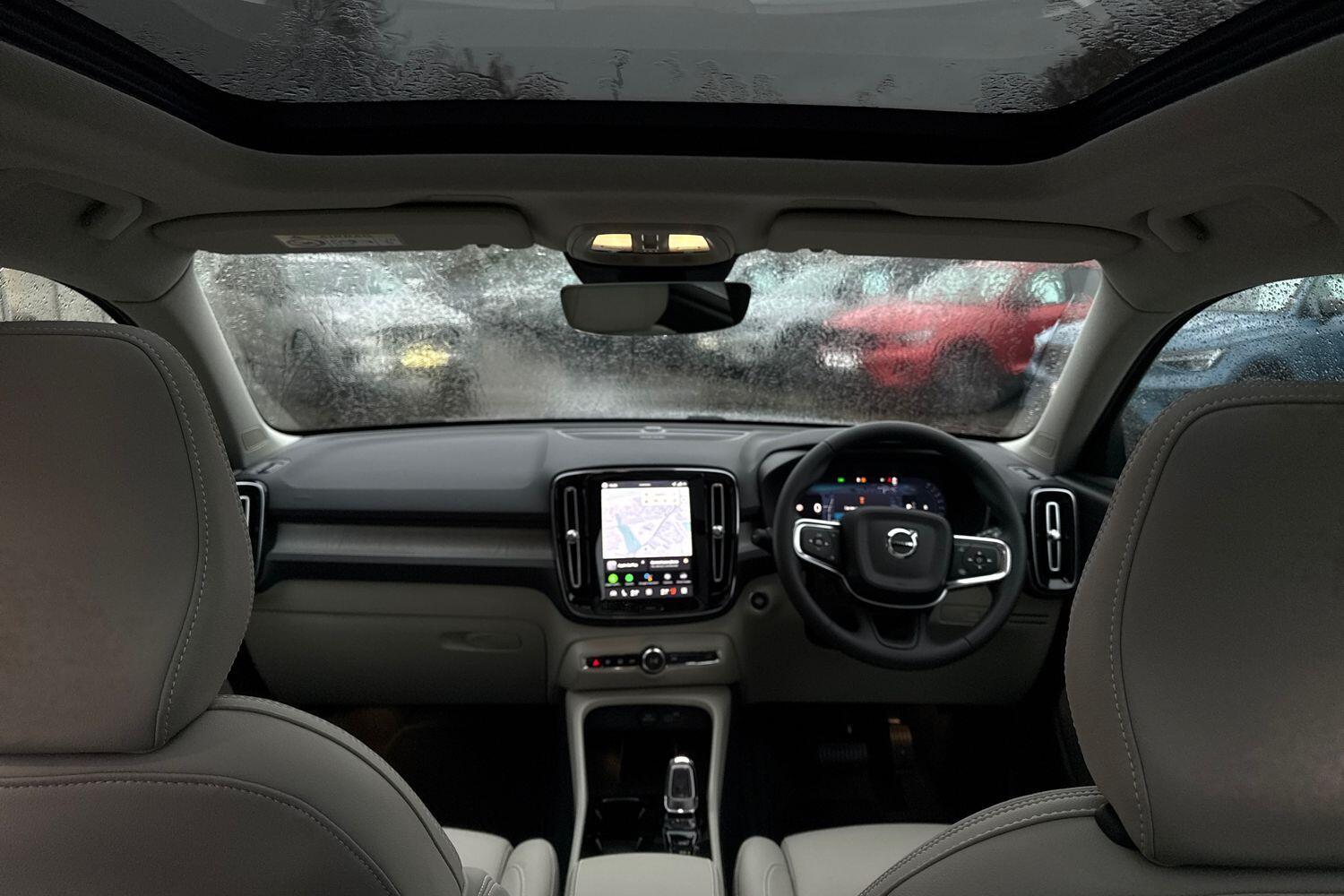 Used Volvo XC40 2025 for sale - 76936060: Photo 3