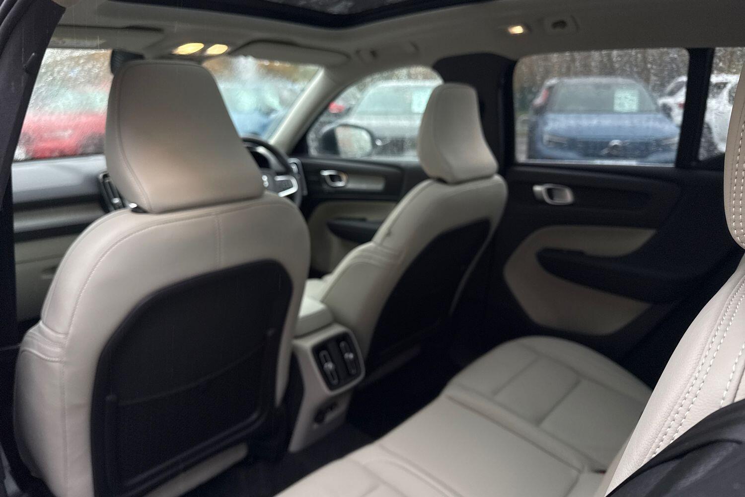 Used Volvo XC40 2025 for sale - 76936060: Photo 31