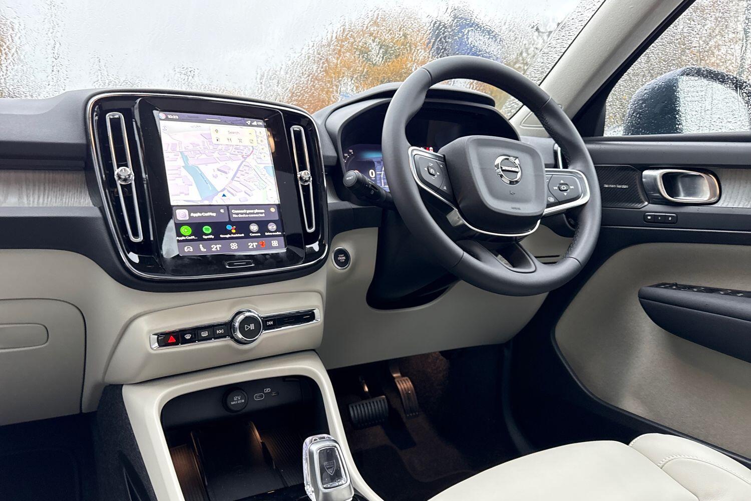 Used Volvo XC40 2025 for sale - 76936060: Photo 35