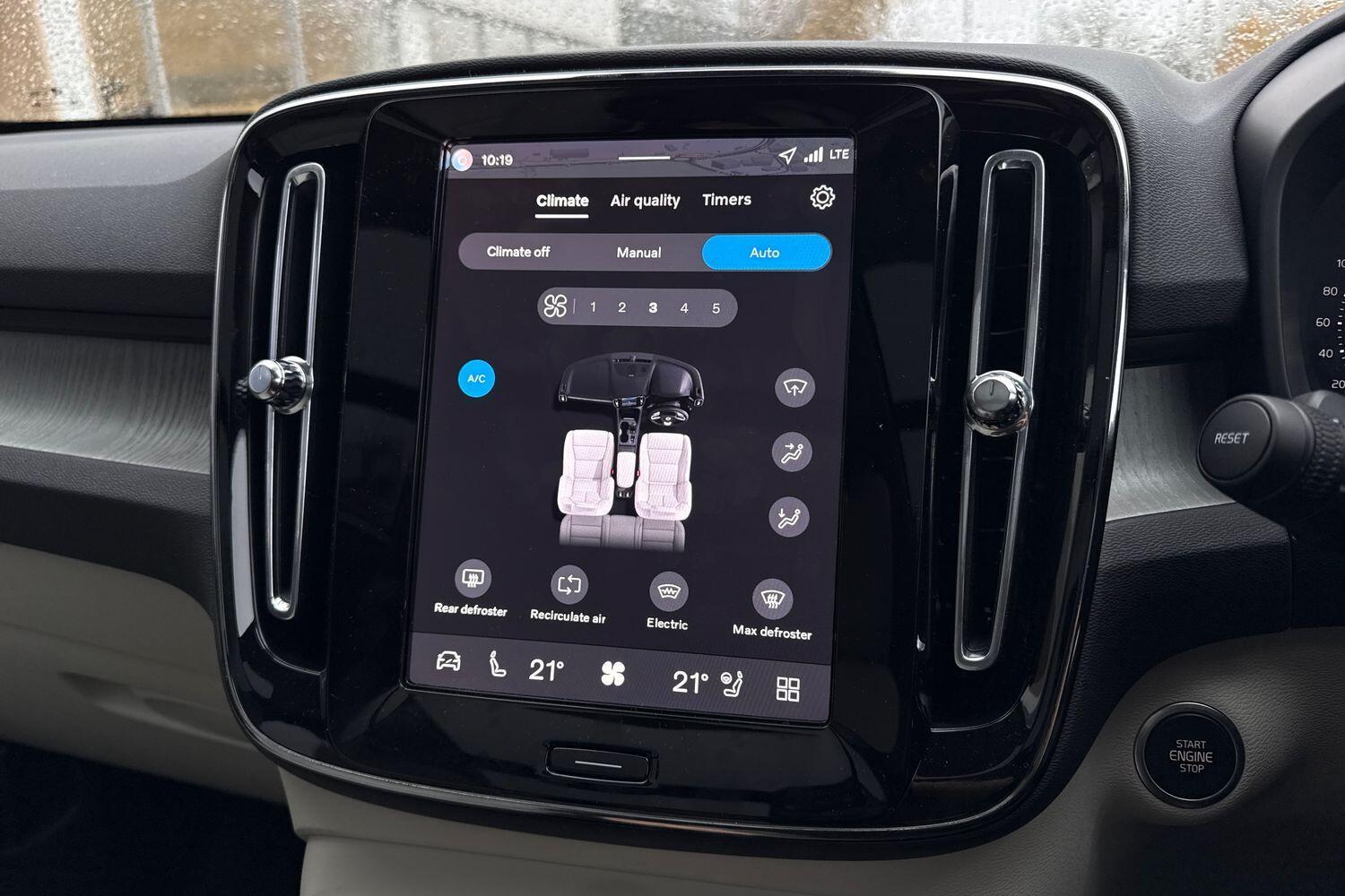 Used Volvo XC40 2025 for sale - 76936060: Photo 39