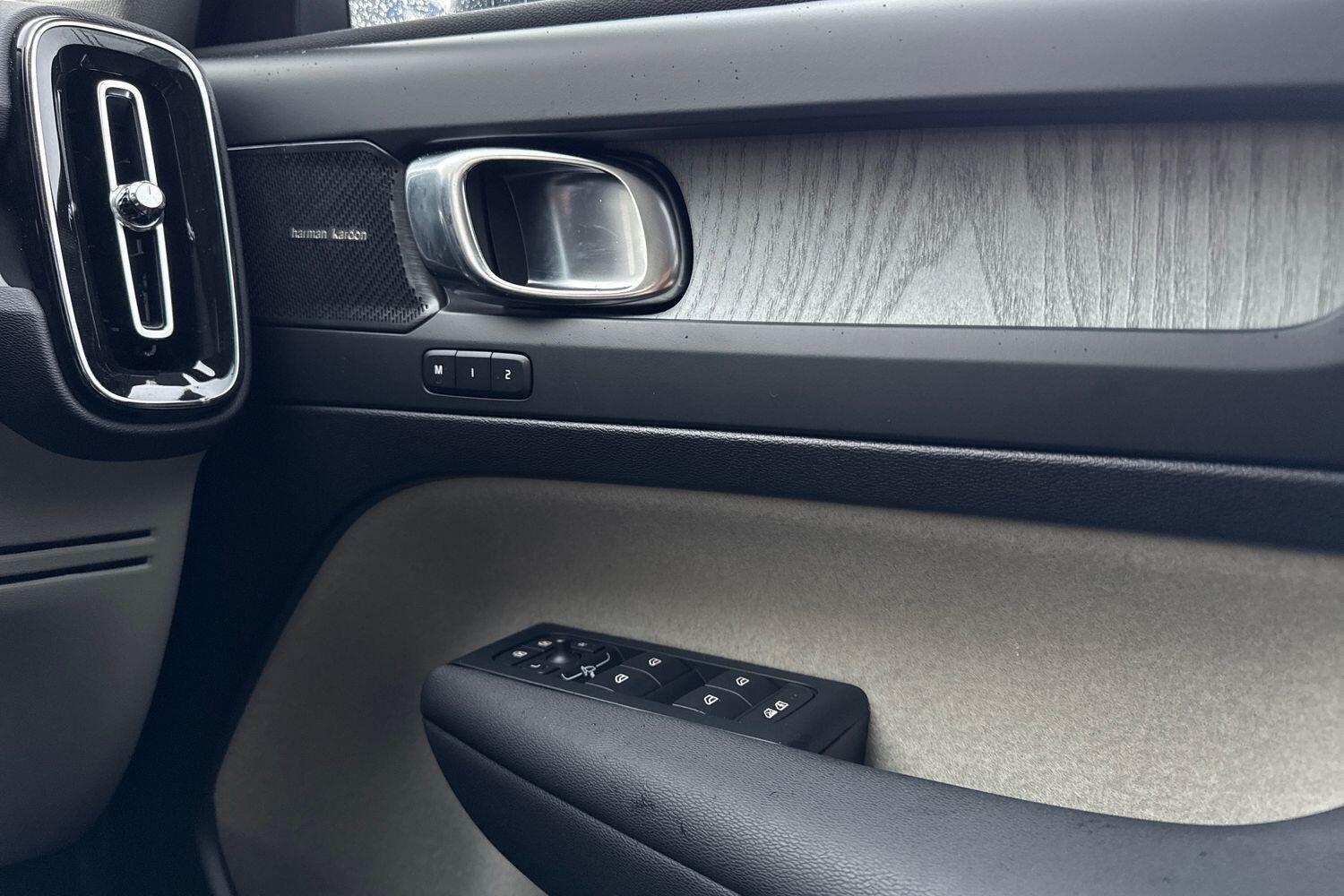 Used Volvo XC40 2025 for sale - 76936060: Photo 42