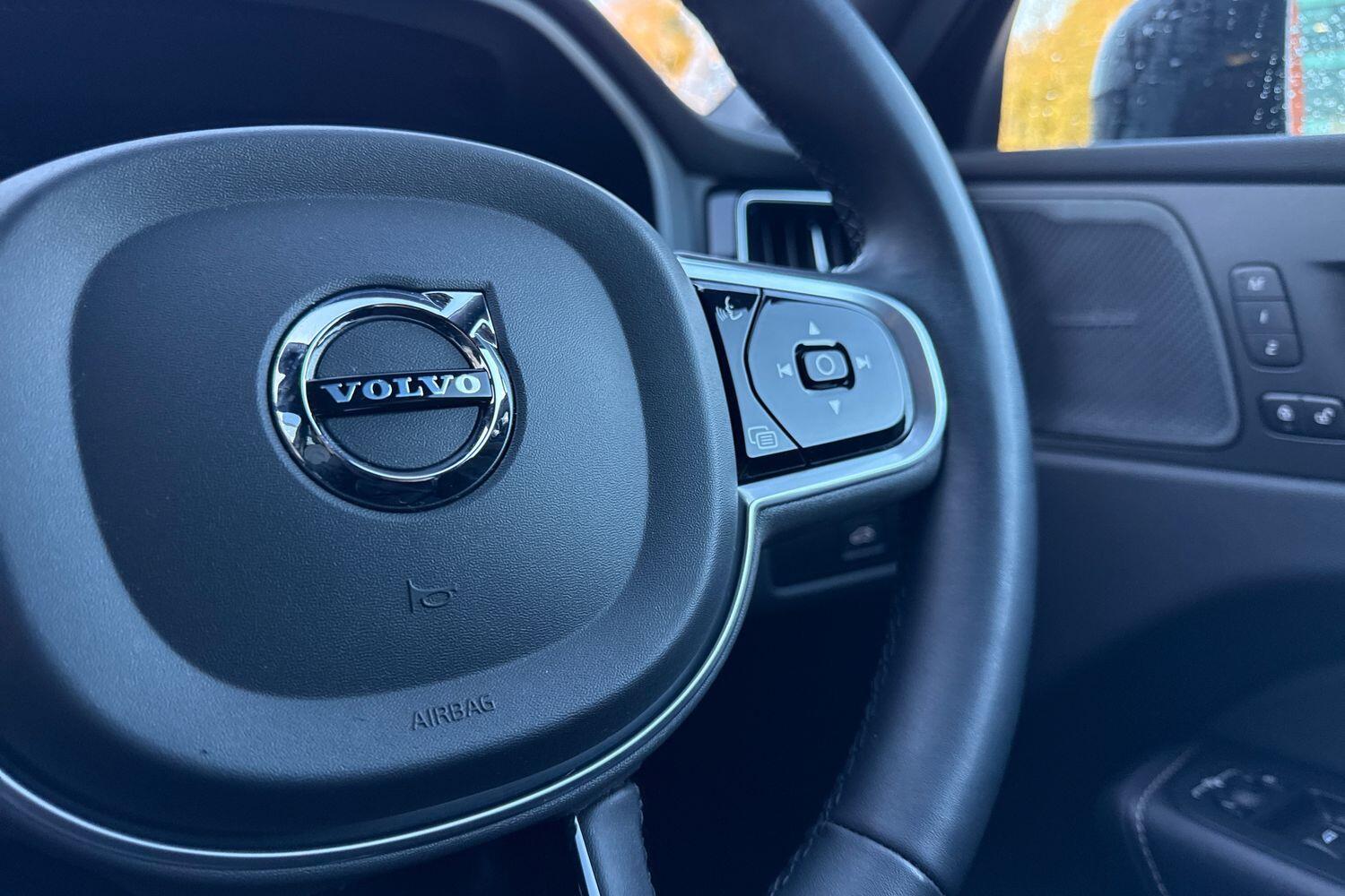 Used Volvo XC60 2022 for sale - 76781647: Photo 37