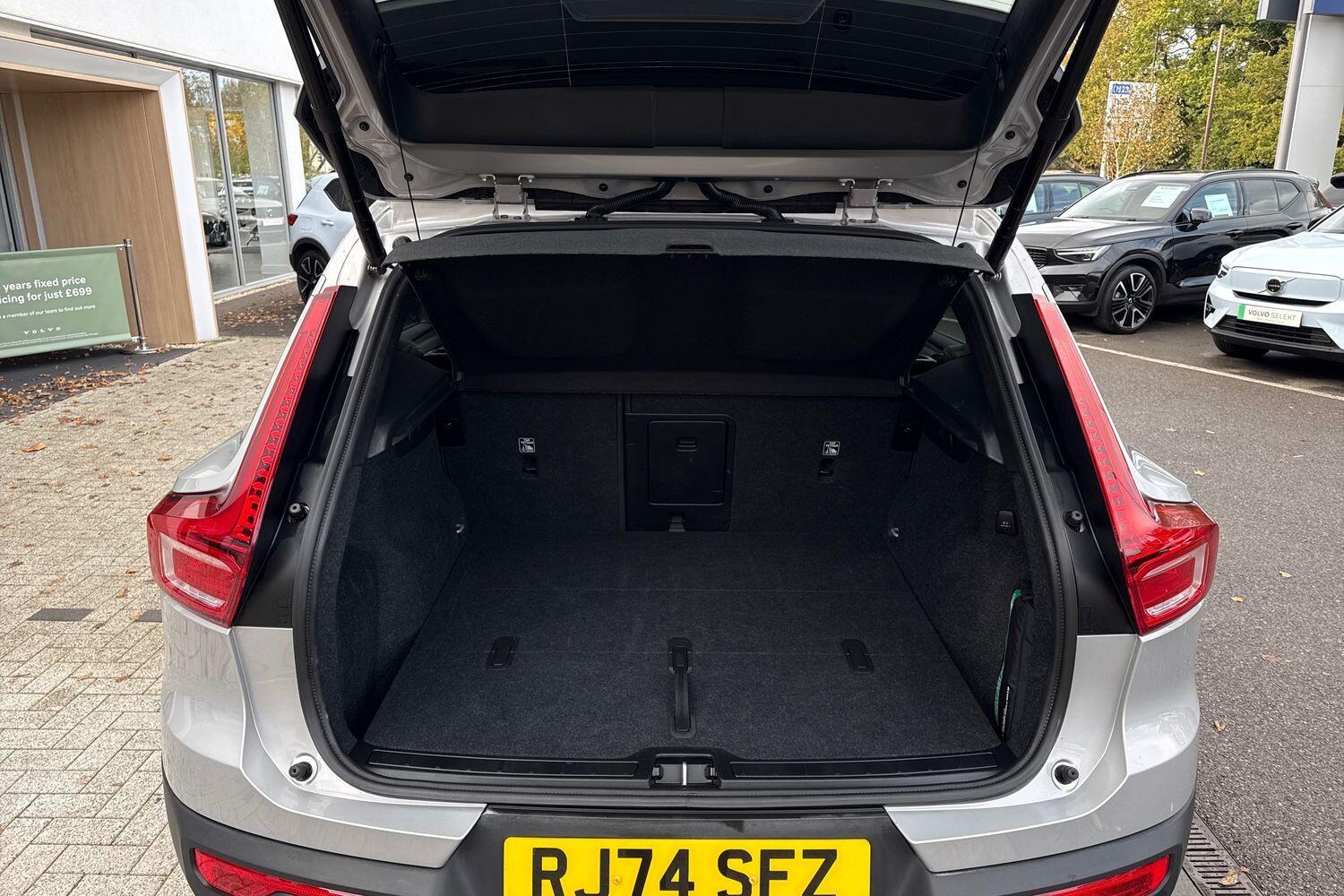 Used Volvo XC40 2024 for sale - 76597004: Photo 20