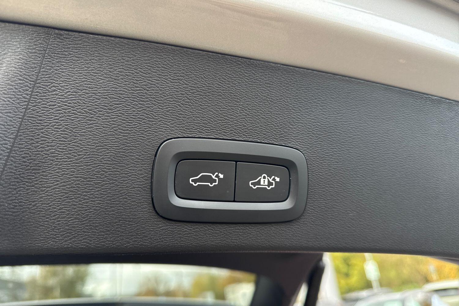 Used Volvo XC40 2024 for sale - 76597004: Photo 21