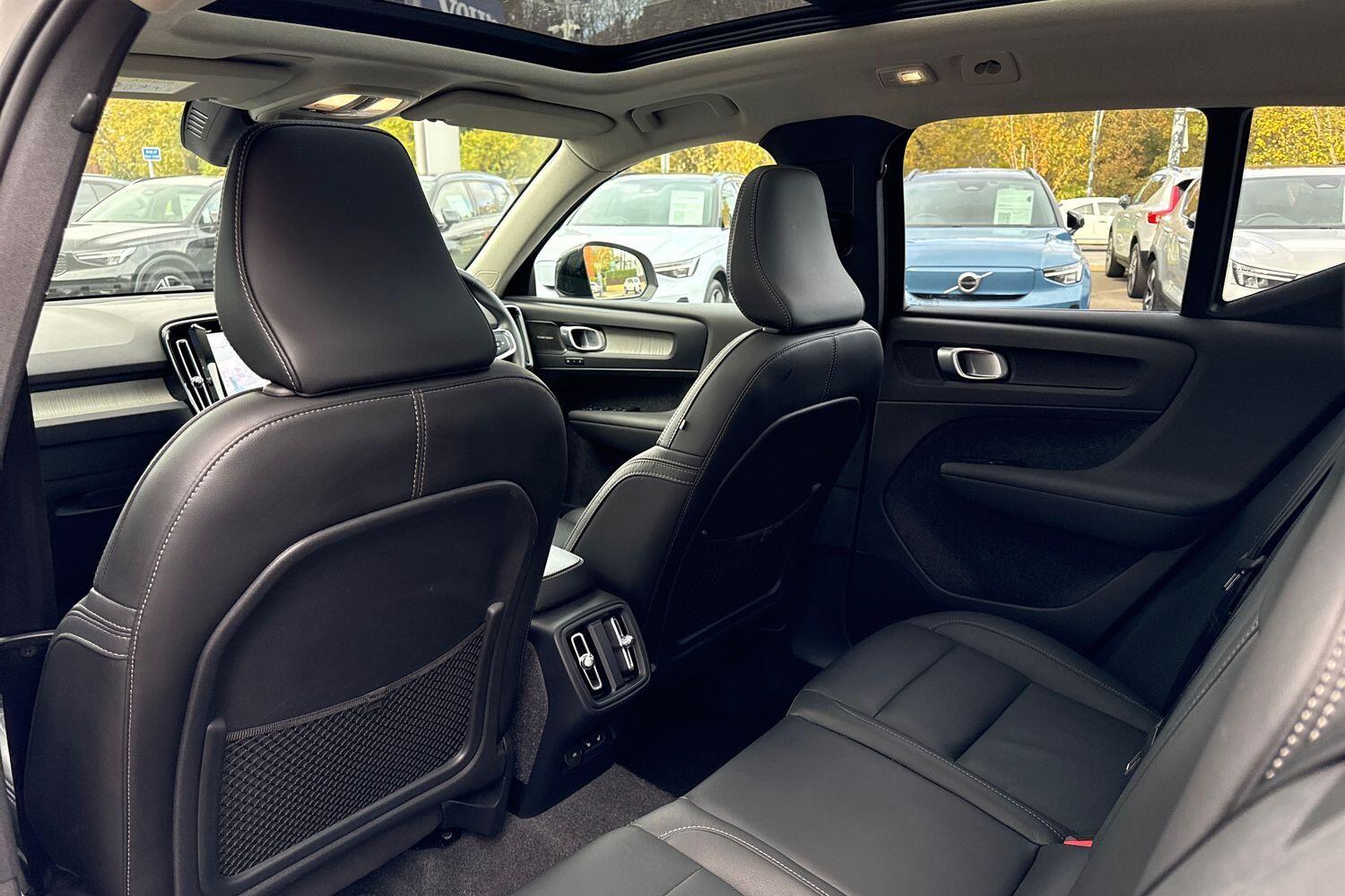 Used Volvo XC40 2024 for sale - 76597004: Photo 31