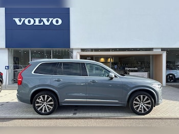 Used Volvo XC90 2021 for sale - 76084026: Photo 2