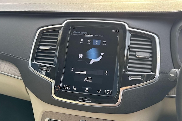 Used Volvo XC90 2021 for sale - 76084026: Photo 9