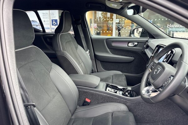 Used Volvo XC40 2025 for sale - 75741356: Photo 25
