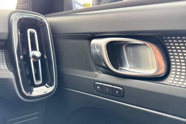 Used Volvo XC40 2025 for sale - 75741356: Photo 42