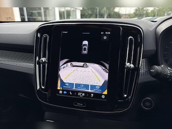 Used Volvo XC40 2025 for sale - 75741356: Photo