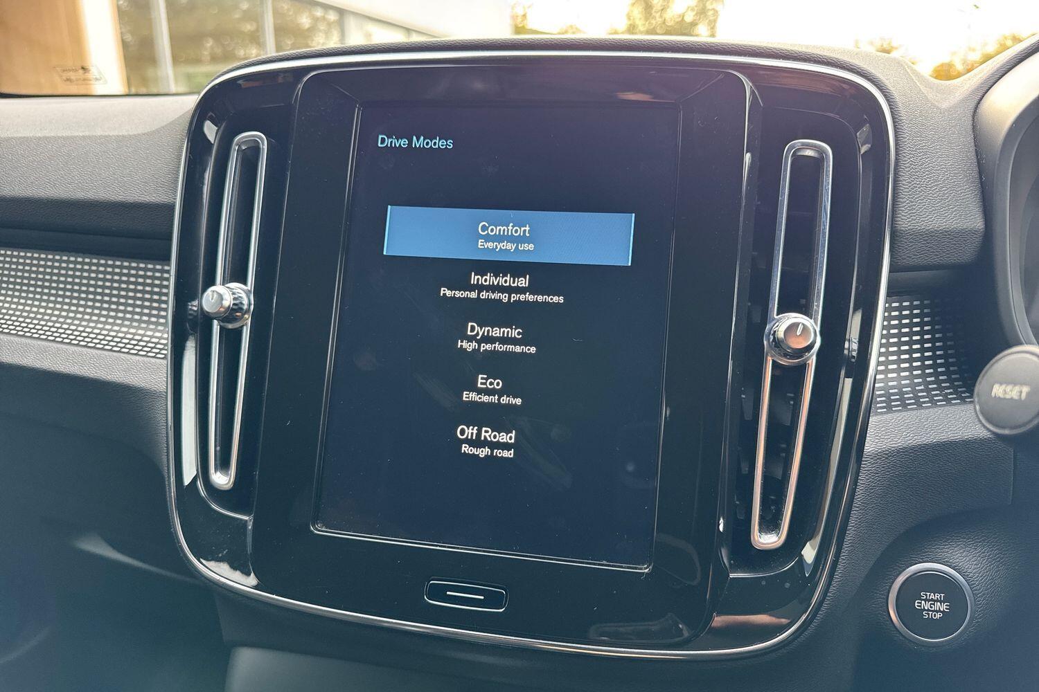 Used Volvo XC40 2021 for sale - 76424005: Photo 39