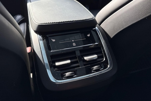 Used Volvo XC90 2021 for sale - 76085470: Photo 33