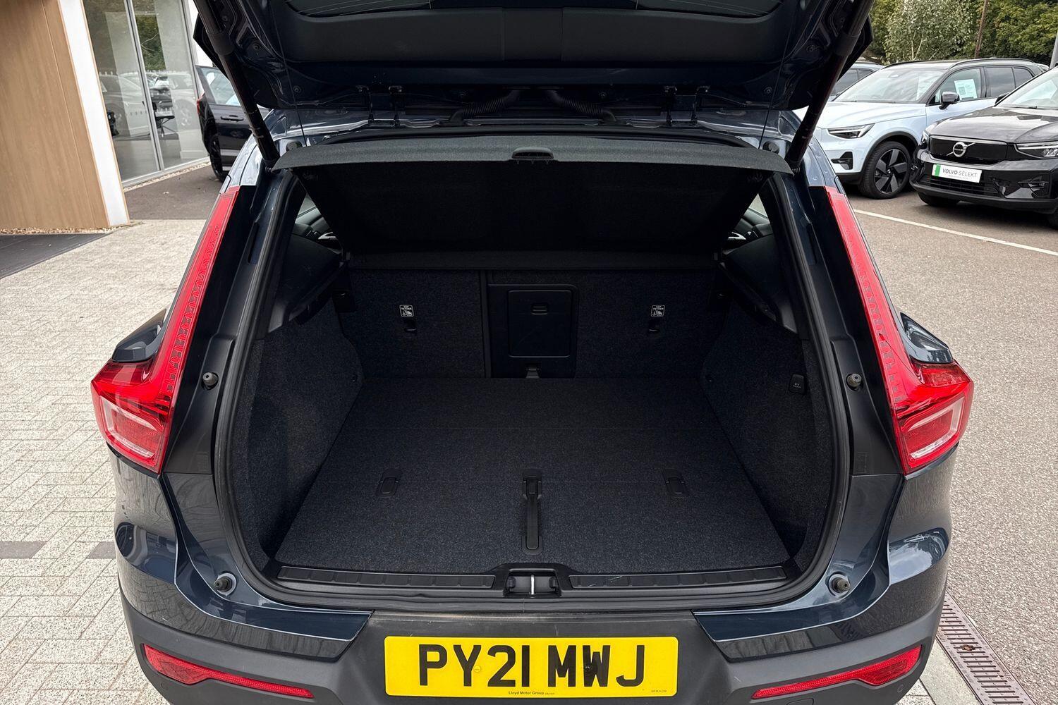 Used Volvo XC40 for sale - 76159035: Photo 19