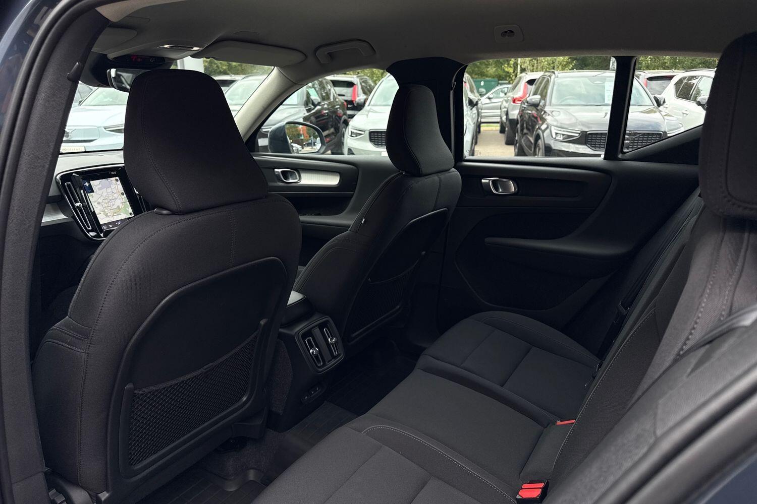 Used Volvo XC40 for sale - 76159035: Photo 30
