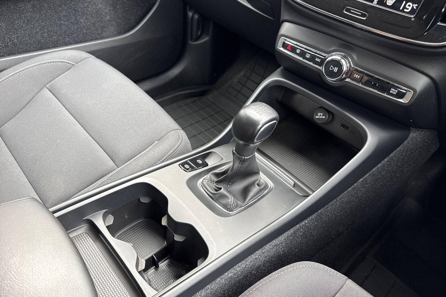 Used Volvo XC40 for sale - 76159035: Photo 43