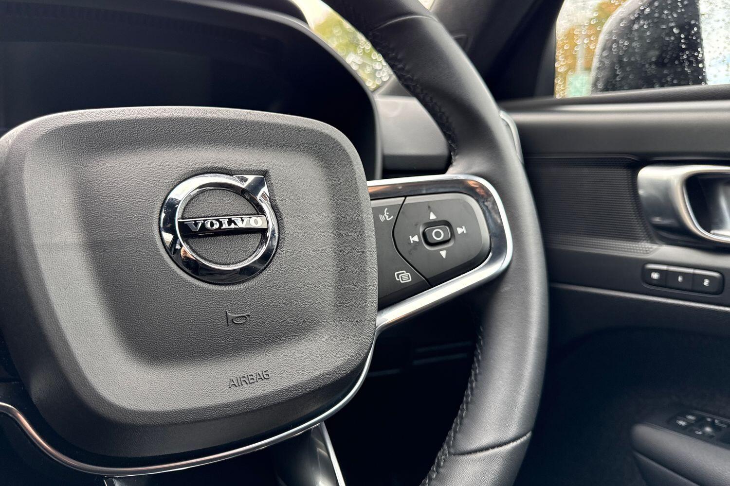Used Volvo XC40 2022 for sale - 76360849: Photo 37