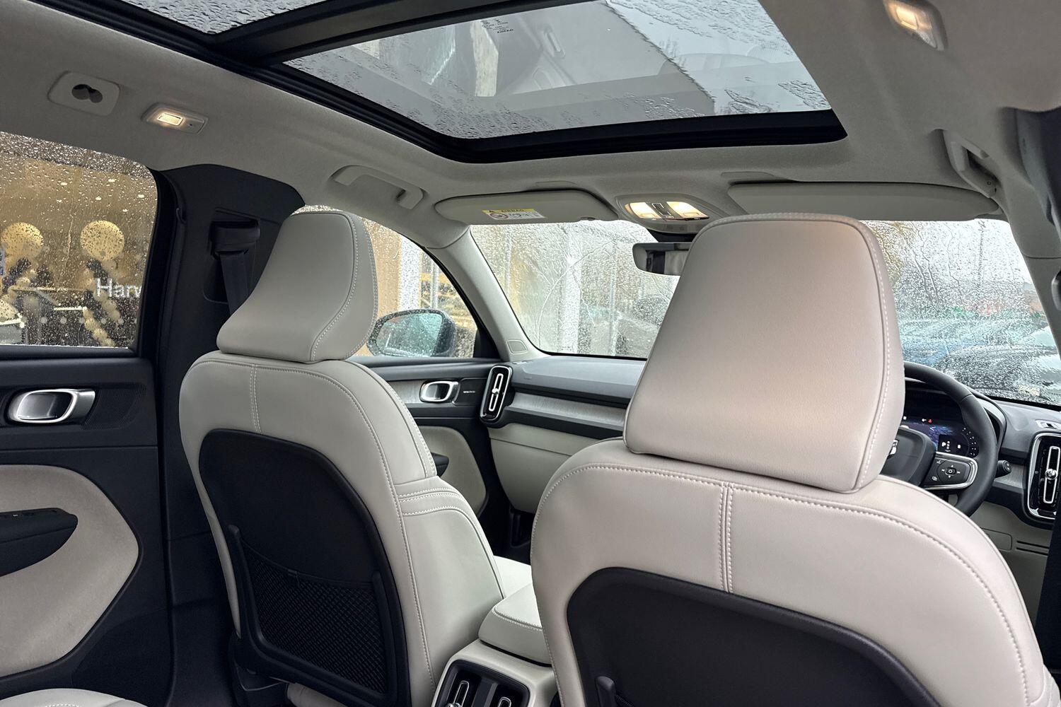 Used Volvo XC40 2025 for sale - 76823437: Photo 24