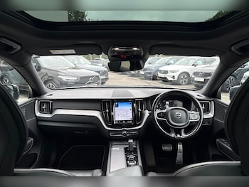 Used Volvo XC60 2020 for sale - 76002508: Photo