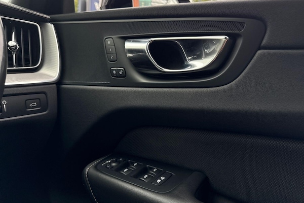 Used Volvo XC60 2020 for sale - 76002508: Photo 43