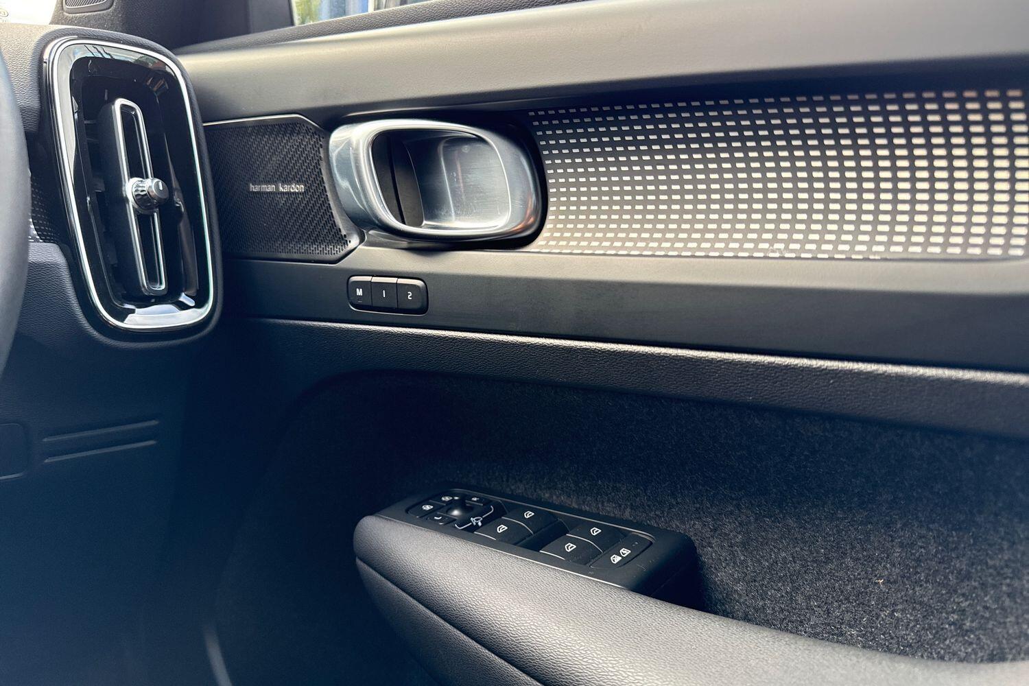 Used Volvo XC40 2022 for sale - 77358730: Photo 43