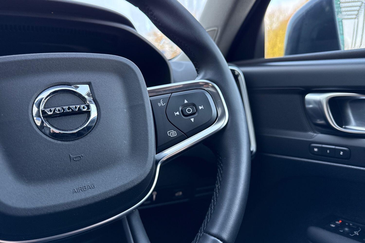 Used Volvo XC40 2022 for sale - 77358779: Photo 37