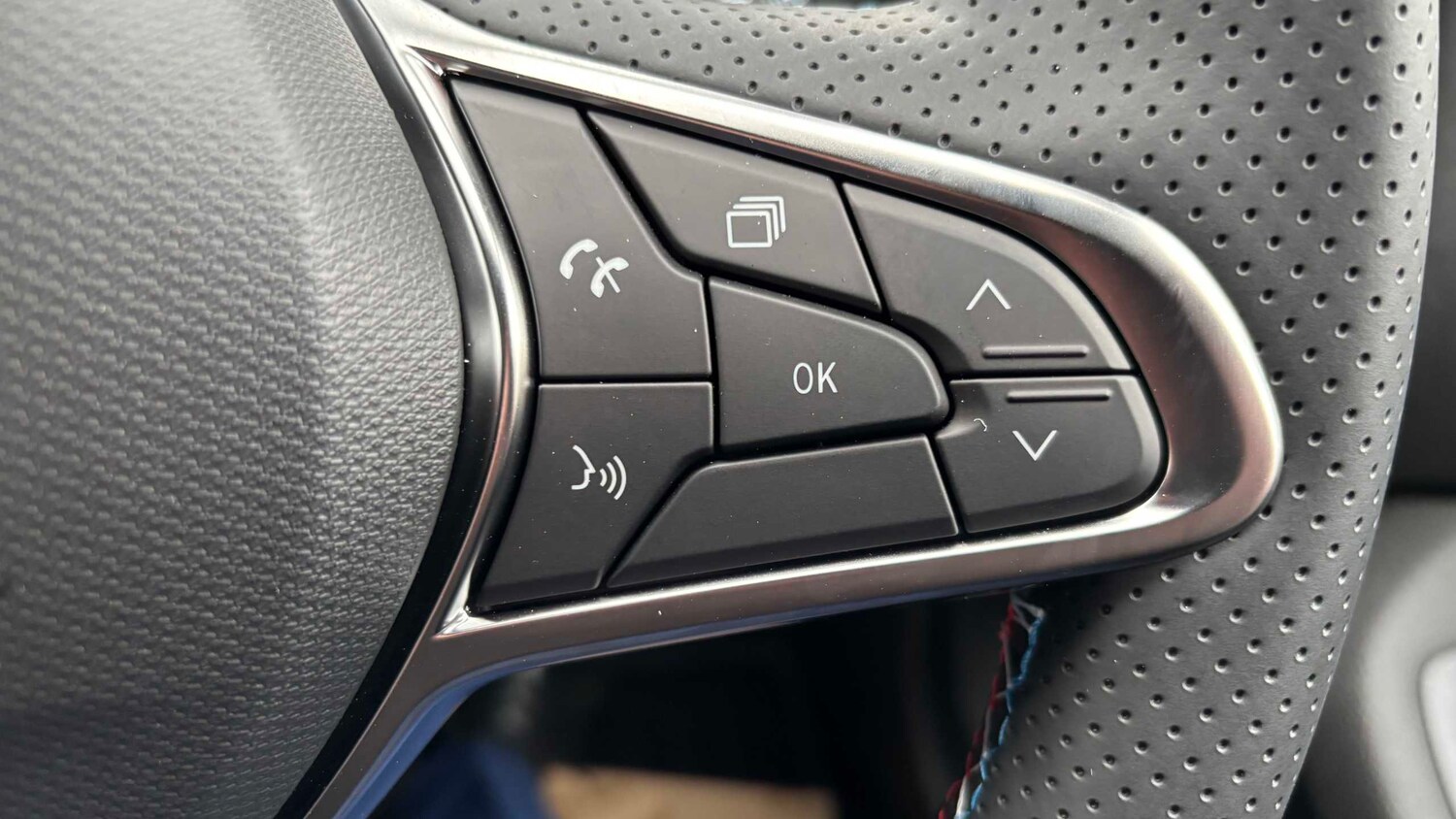 Used Renault Clio for sale - 77859995: Photo 29