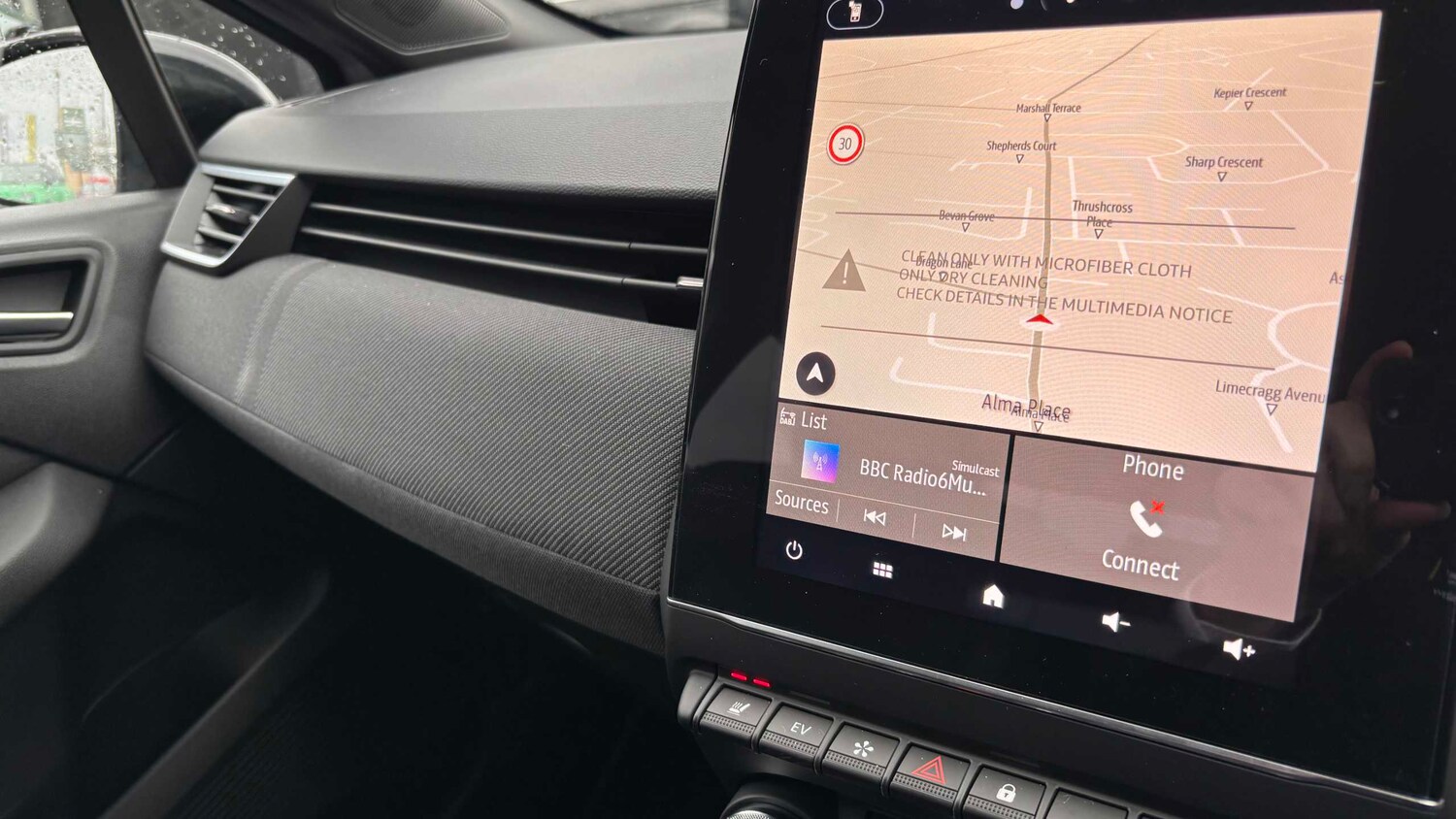 Used Renault Clio for sale - 77859995: Photo 32