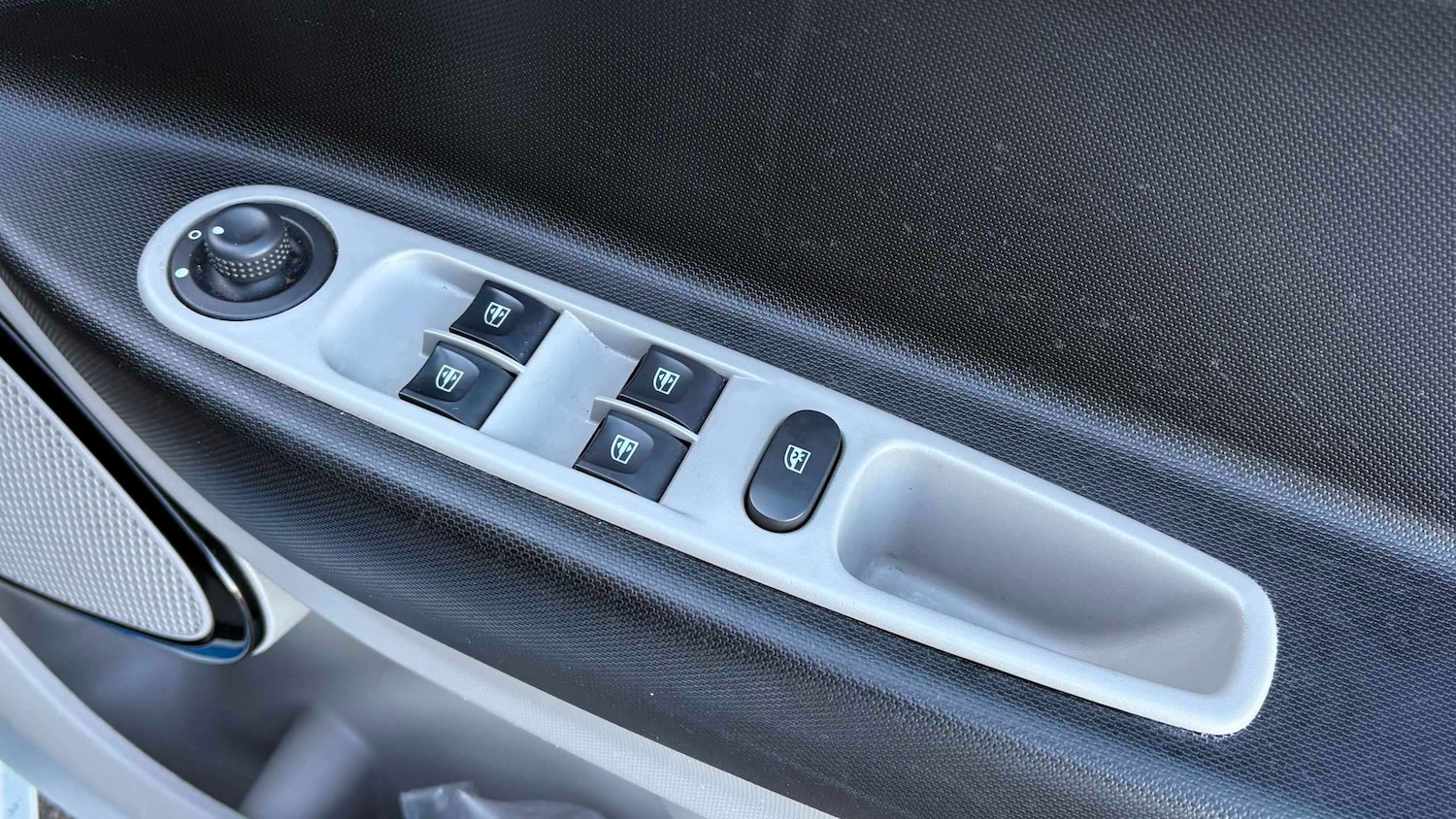 Used Renault Zoe for sale - 77913611: Photo 12