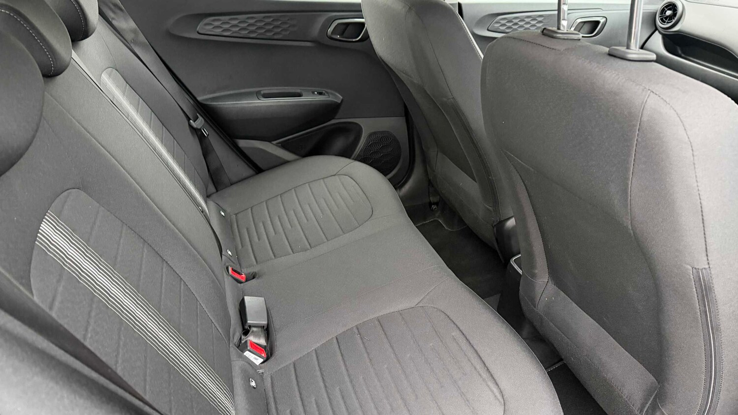 Used Hyundai i10 2025 for sale - 77857317: Photo 9