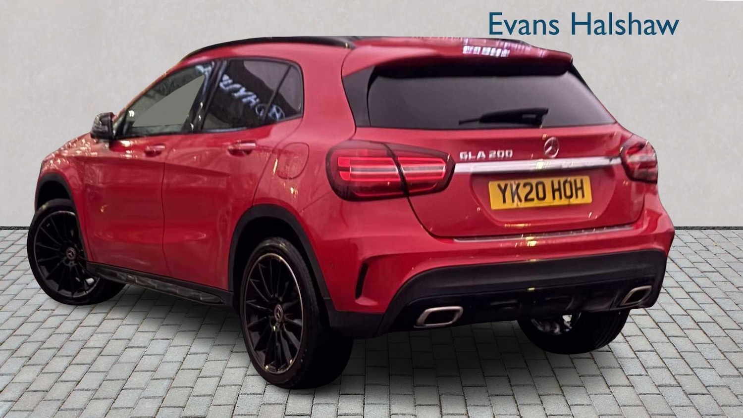 Used Mercedes-Benz GLA for sale - 77862234: Photo 2