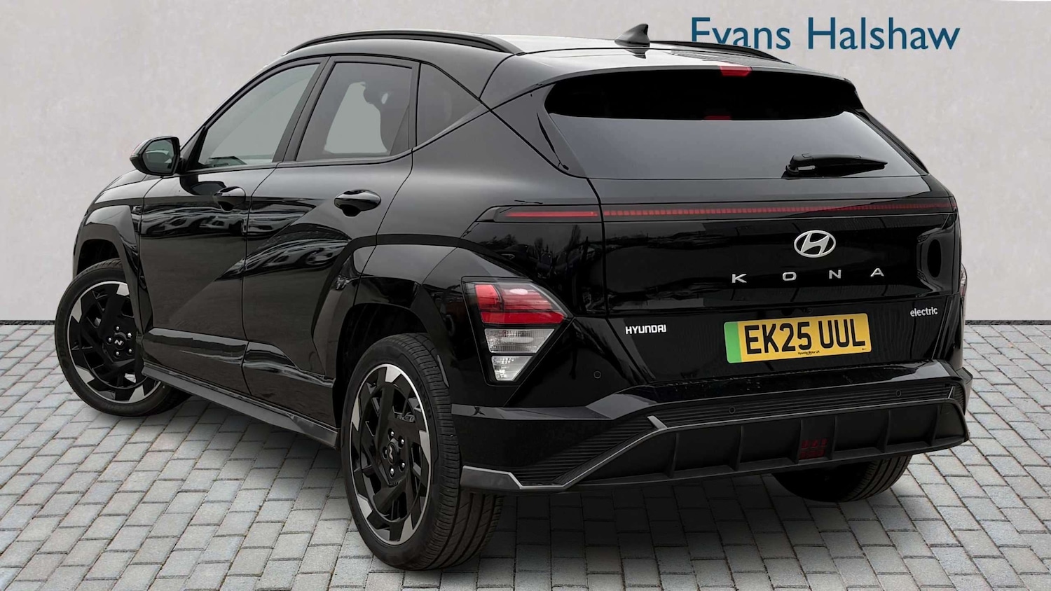 Used Hyundai KONA 2025 for sale - 77859243: Photo 3