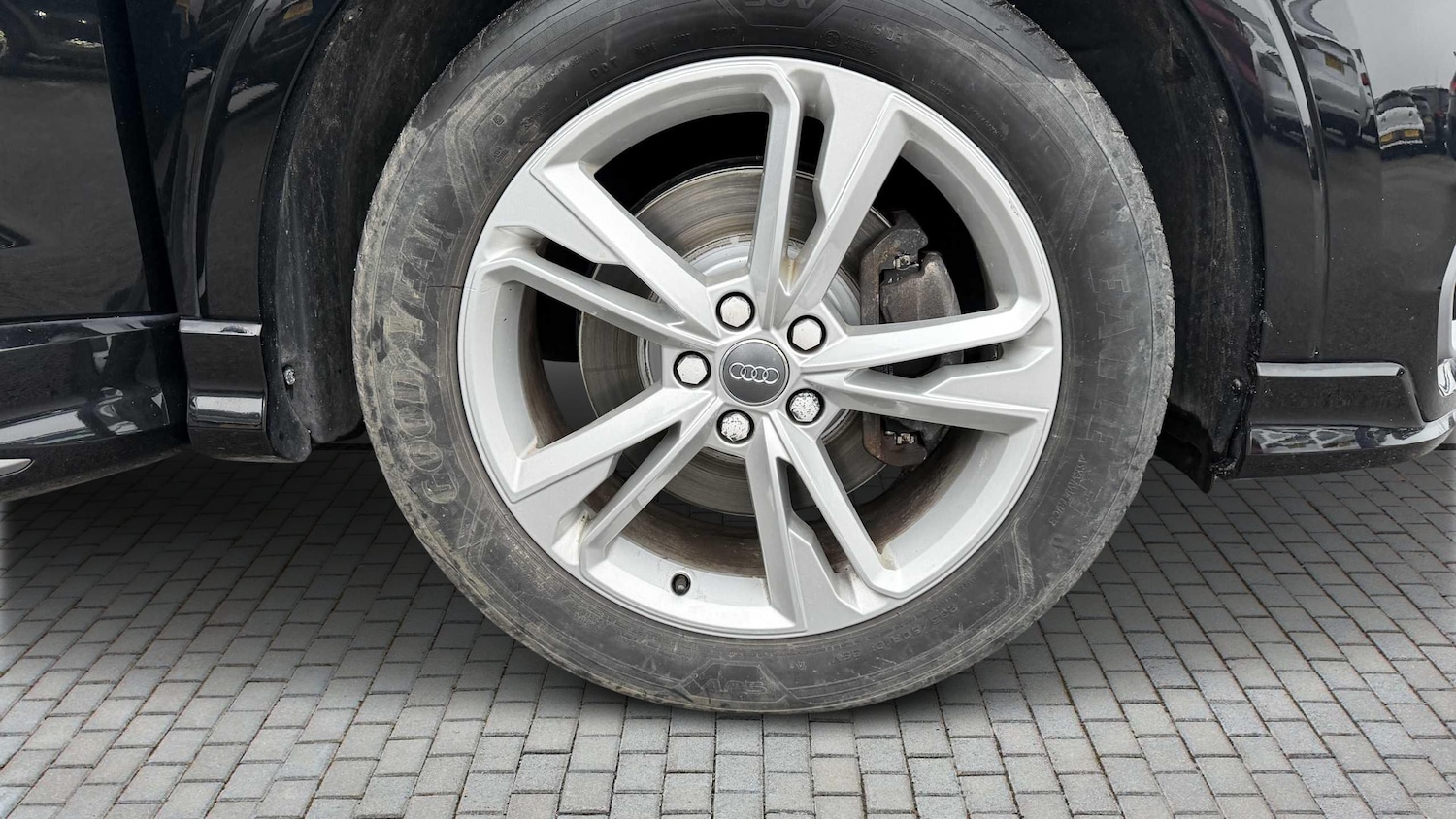 Used Audi Q3 2020 for sale - 77857961: Photo 2