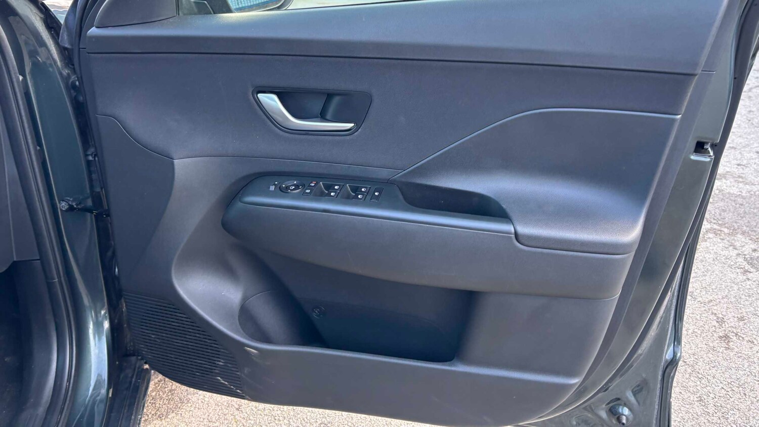 Used Hyundai KONA 2025 for sale - 77856884: Photo 12