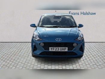Used Hyundai i10 2023 for sale - 78351935: Photo