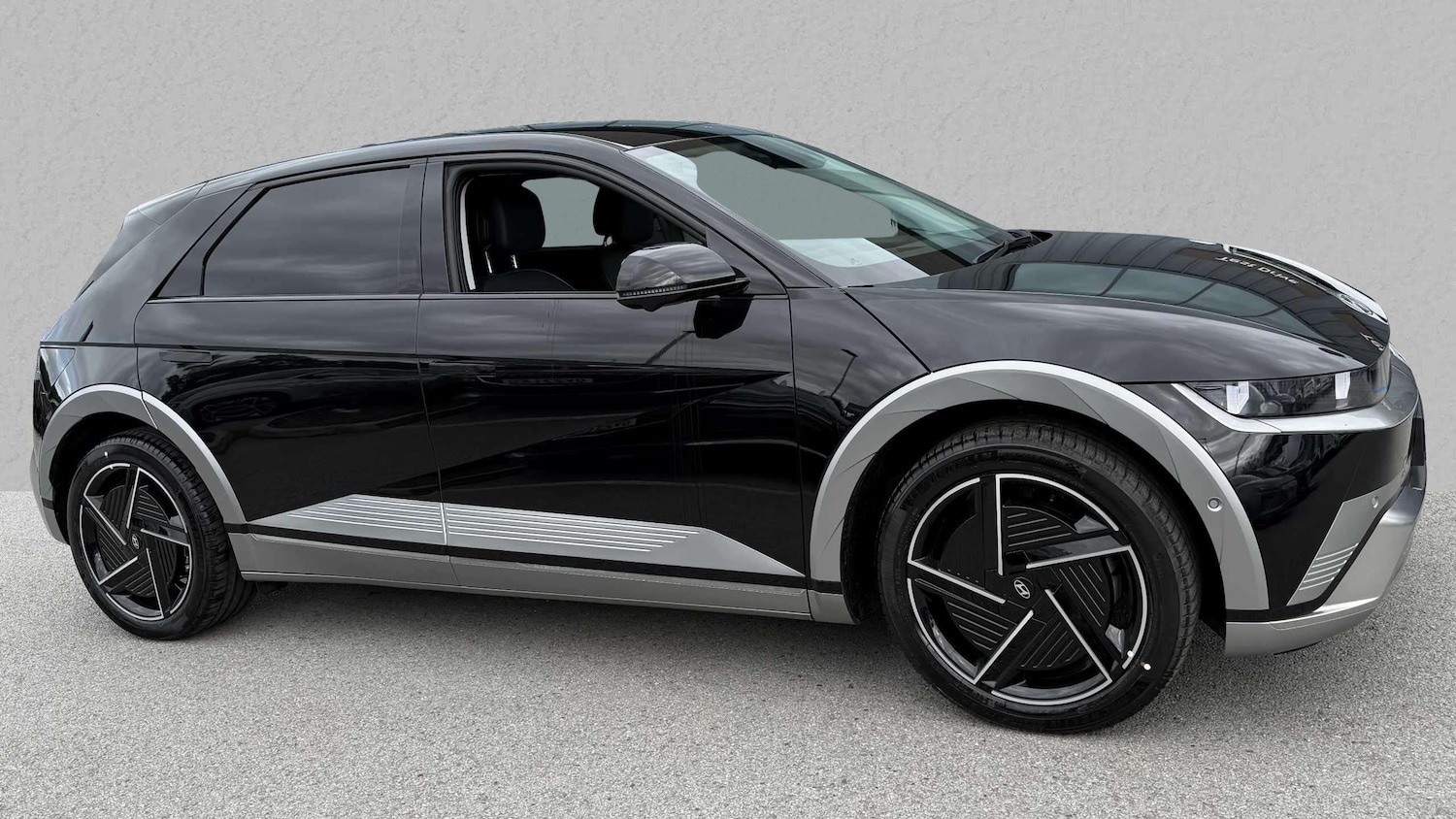 Used Hyundai IONIQ 5 2025 for sale - 77859272: Photo 4