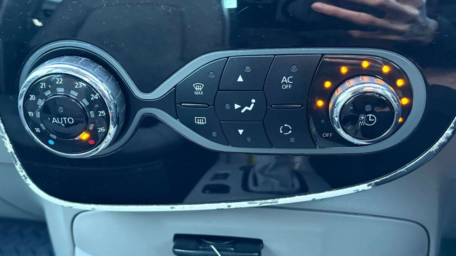 Used Renault Zoe for sale - 77862048: Photo 18