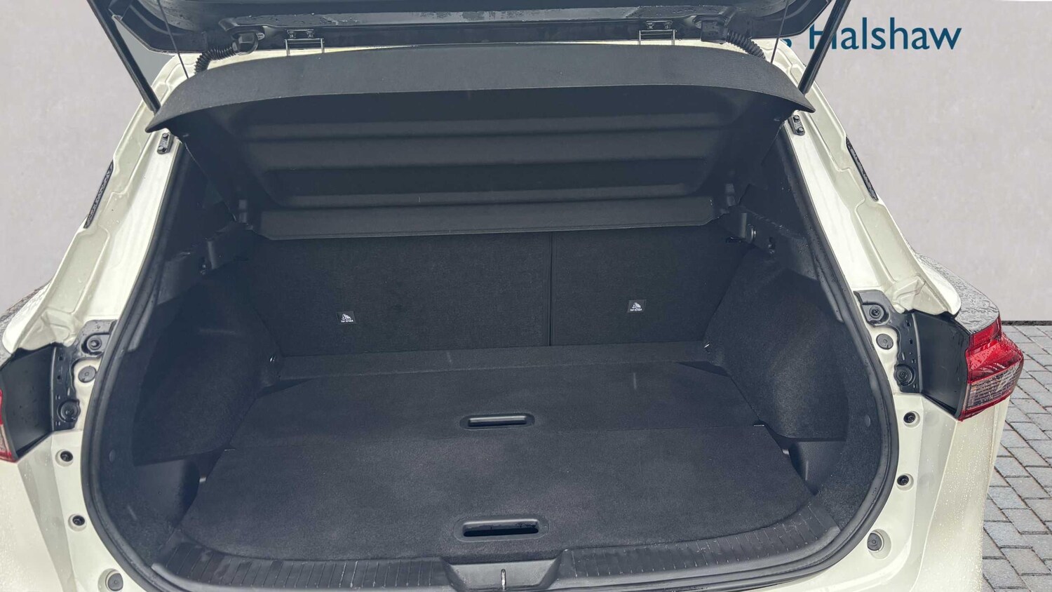 Used Nissan Qashqai for sale - 77860524: Photo 8