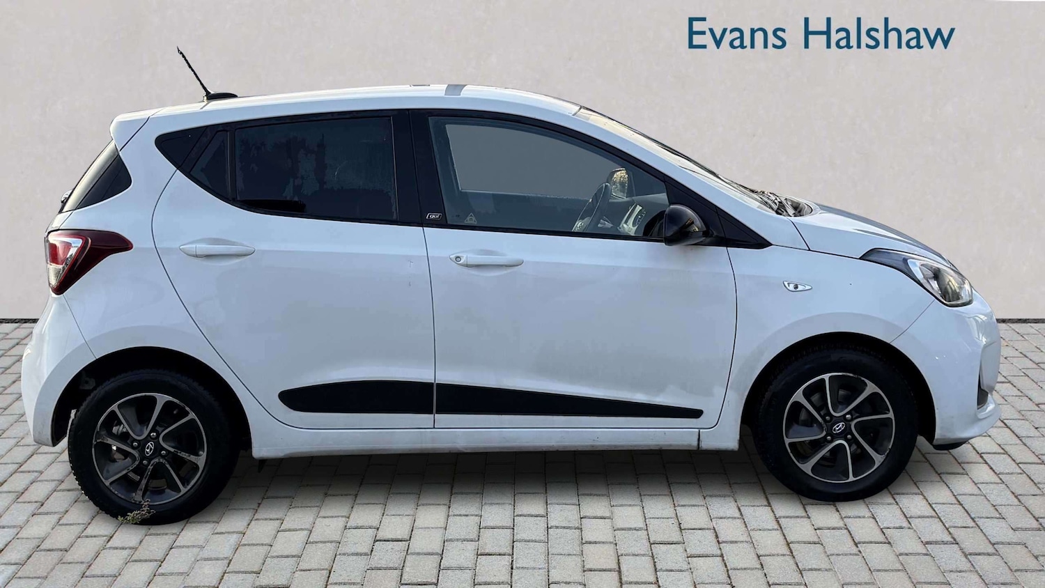 Used Hyundai i10 2019 for sale - 77899221: Photo 4