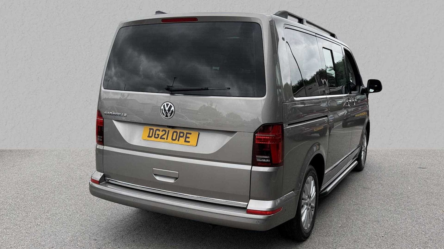 Used Volkswagen Caravelle for sale - 77862477: Photo 5