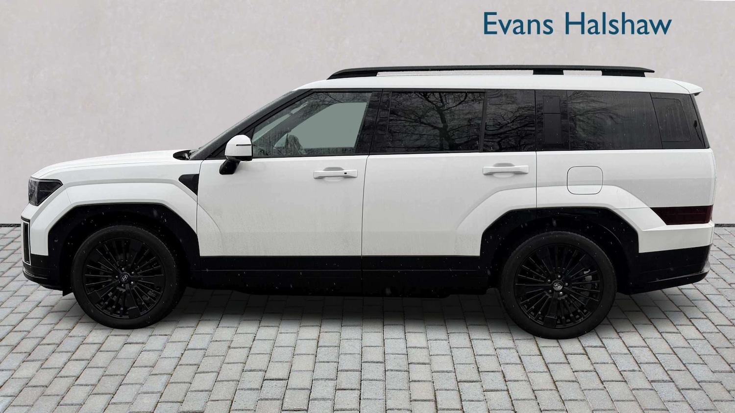 Used Hyundai Santa Fe for sale - 77862301: Photo 3