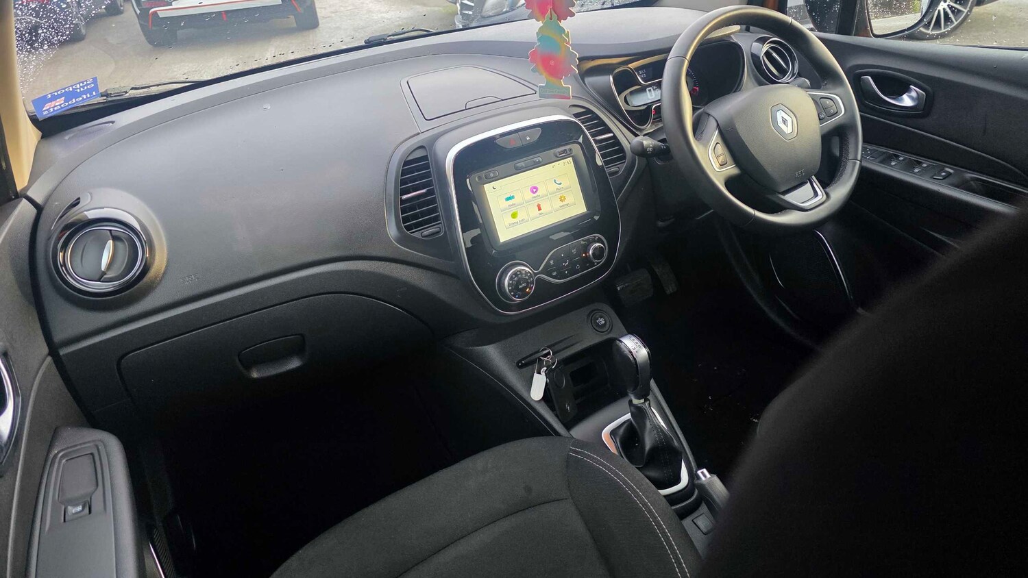 Used Renault Captur for sale - 77860702: Photo 20